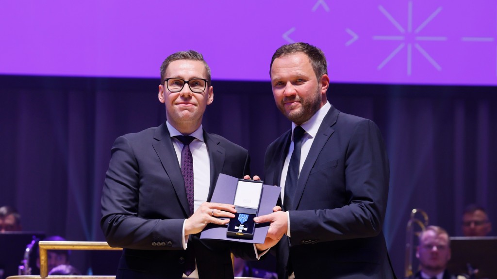 Rahapesu Andmebüroo juht Matis Mäeker pälvis Välisministeeriumi teeneteristi.jpg
